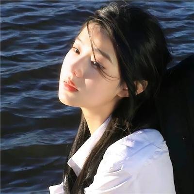 我想变成鸟,所以跳起来